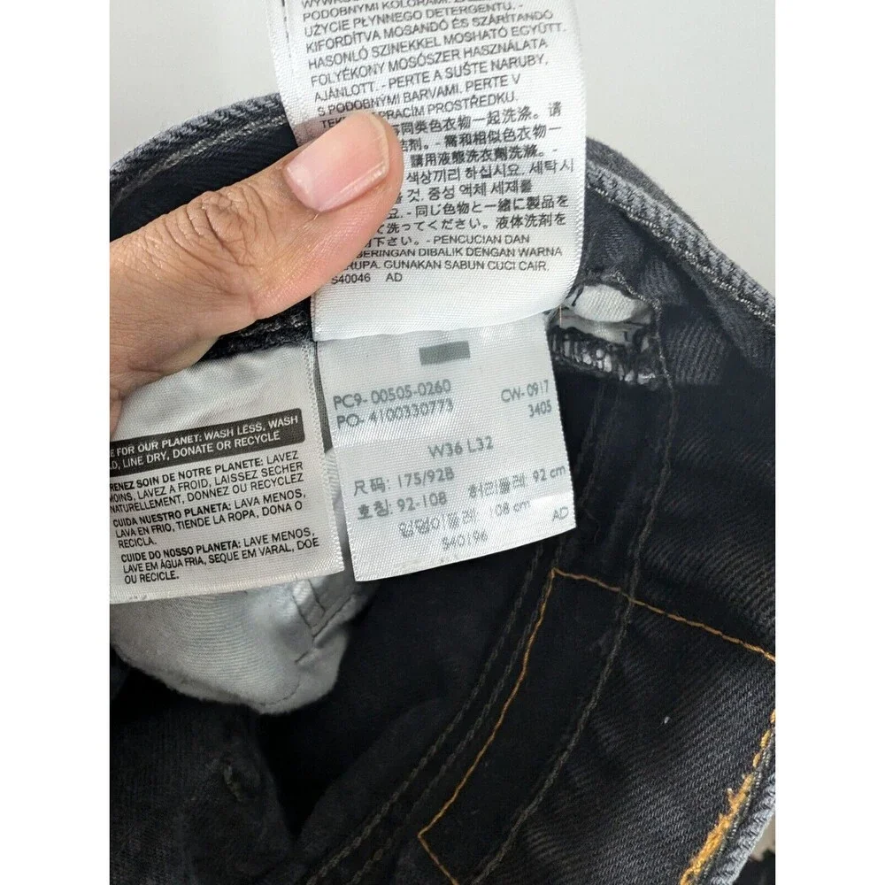 Levi's 505 Jeans Men Sz 36 Black Denim Straight‎ Leg Pants 0260